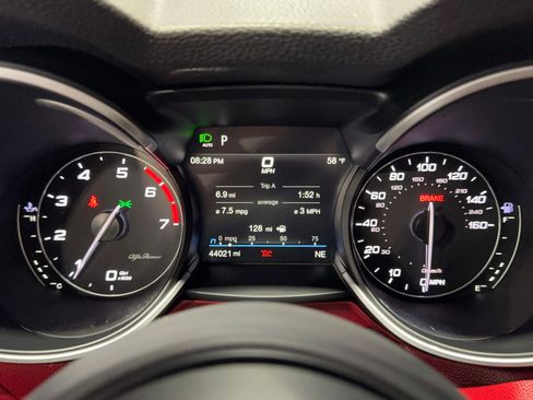 Used 2020 Alfa Romeo Stelvio w/ Nero Edizione image 41