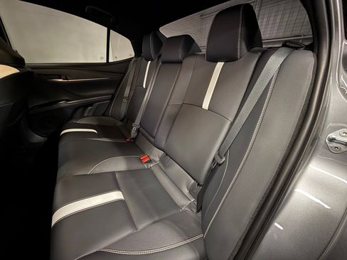Used 2025 Toyota Camry SE w/ Convenience Package FWD image 23