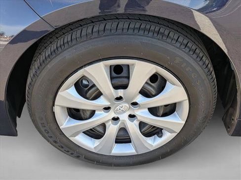 Used 2024 Toyota Corolla LE FWD image 28