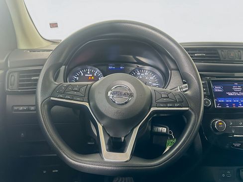 Used 2019 Nissan Rogue Sport S FWD image 17