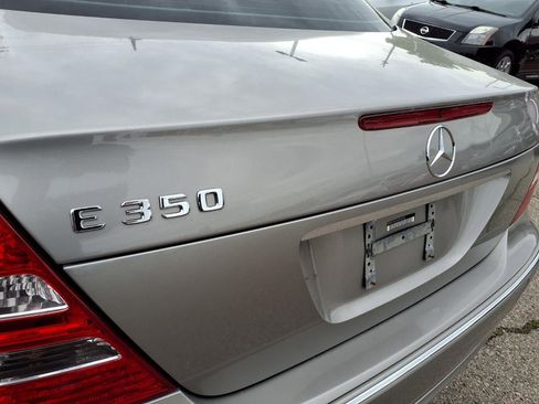 Used 2006 Mercedes-Benz E 350 Sedan image 9