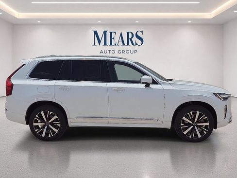 New 2026 Volvo XC90 B5 Core AWD/4WD image 6
