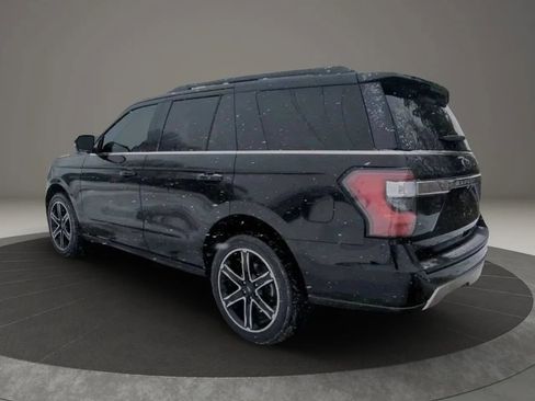 Used 2021 Ford Expedition Limited AWD/4WD image 2
