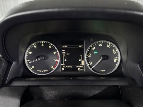 Used 2016 Land Rover LR4 AWD/4WD image 32