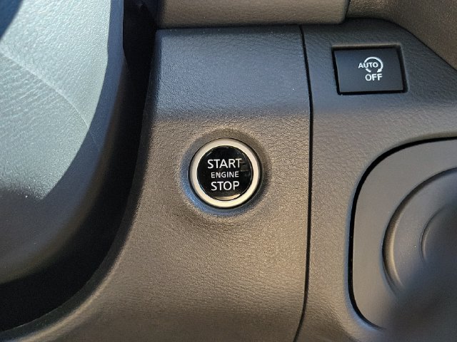 Used 2025 Nissan Frontier SV w/ SV Convenience Package RWD image 28
