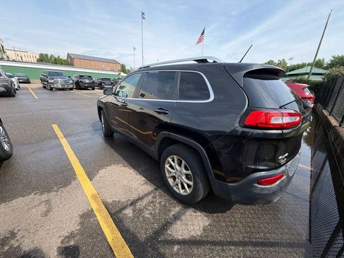 Used 2015 Jeep Cherokee Latitude w/ Comfort/Convenience Group AWD/4WD image 8