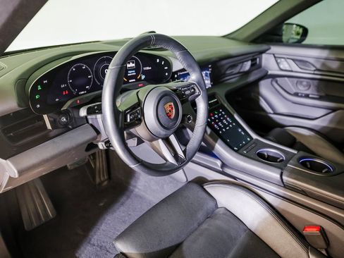 Certified 2023 Porsche Taycan 4S image 4