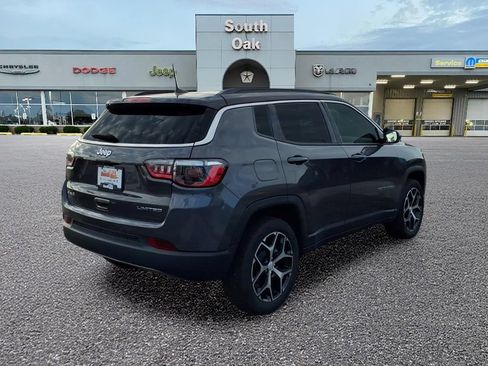 Certified 2024 Jeep Compass Limited AWD/4WD image 2