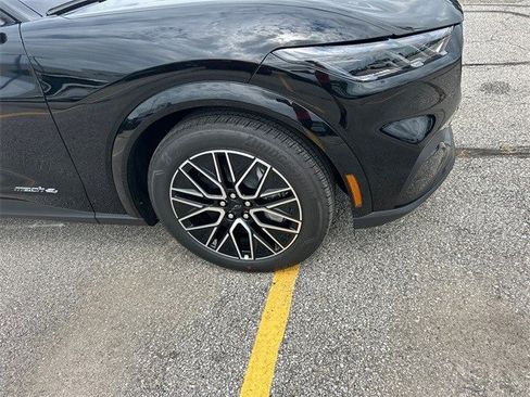 New 2025 Ford Mustang Mach-E Premium image 12