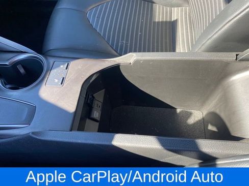 Used 2022 Toyota Camry SE image 12