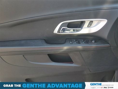 Used 2015 Chevrolet Equinox LT image 10