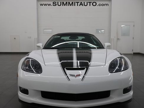 Used 2013 Chevrolet Corvette Grand Sport w/ 4LT Preferred Equipment Group RWD image 18