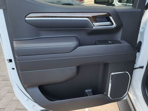 New 2026 GMC Sierra 1500 SLE w/ X31 Off-Road Package AWD/4WD image 40