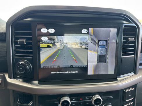 Used 2025 Ford F150 Lightning XLT image 15