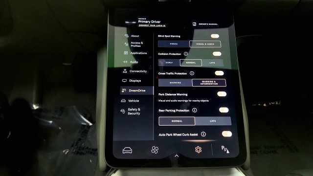 Used 2024 Lucid Air Pure RWD image 66
