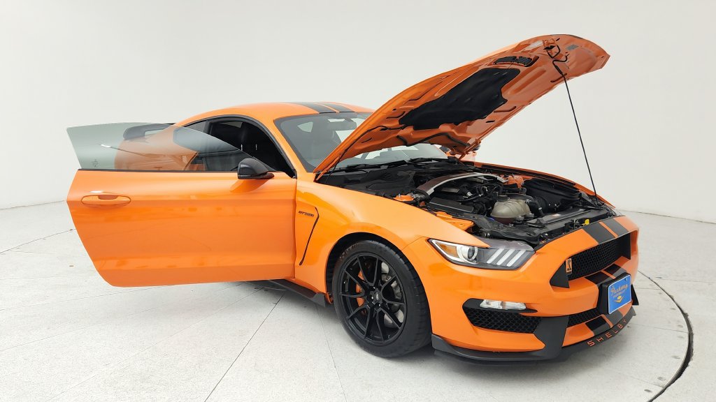 Used 2020 Ford Mustang Shelby GT350 w/ Technology Package RWD image 9