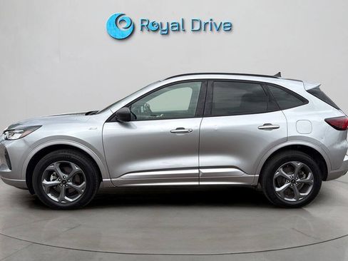 Used 2024 Ford Escape ST-Line w/ Tech Pack #1 AWD/4WD image 3