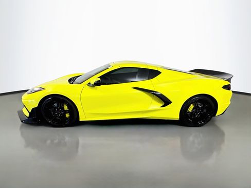 Used 2020 Chevrolet Corvette Stingray Preferred Cpe w/ 2LT Preferred Equipment Group RWD image 6