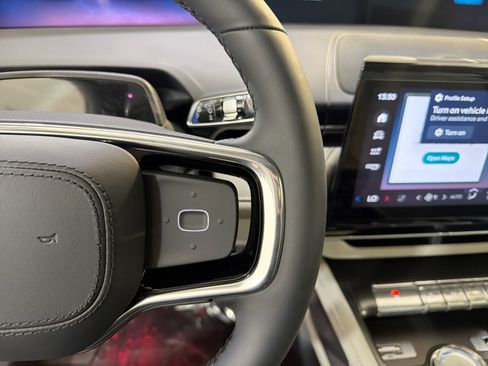 New 2026 Lincoln Nautilus Premier AWD/4WD image 15