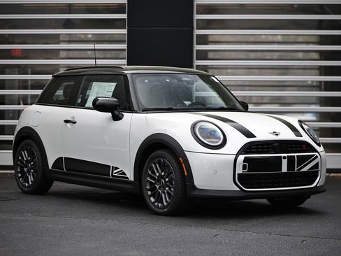 New 2026 MINI Cooper S image 1