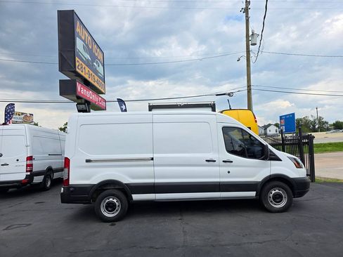 Used 2015 Ford Transit 250 148 Medium Roof RWD image 3