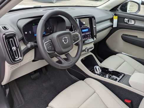 New 2026 Volvo XC40 B4 Plus w/ Climate Package image 7