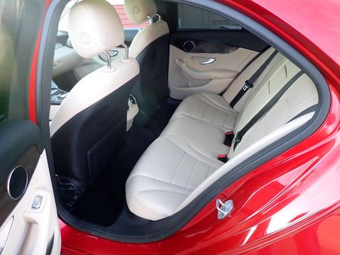 Used 2018 Mercedes-Benz C 300 Sedan image 8