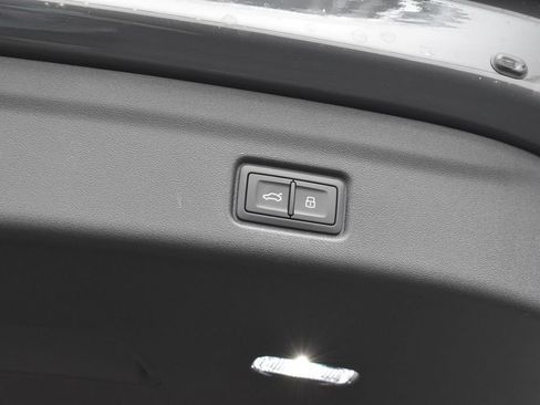 New 2027 Audi Q6 e-tron Premium AWD/4WD image 19