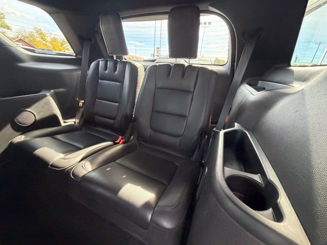 Used 2015 Ford Explorer XLT w/ Equipment Group 202B AWD/4WD image 18