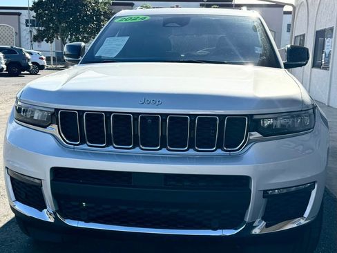 Used 2024 Jeep Grand Cherokee L Limited w/ Luxury Tech Group II image 12