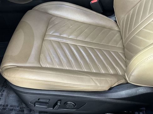 Used 2024 Kia Sorento SX Prestige w/ Olive Brown Leather Package image 12