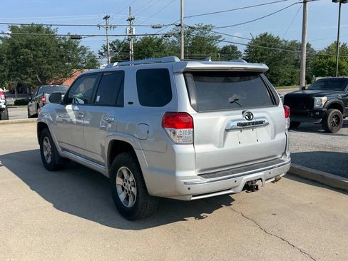 Used 2013 Toyota 4Runner SR5 w/ Premium Pkg AWD/4WD image 8