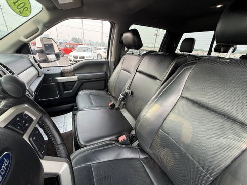 Used 2018 Ford F250 Lariat w/ Lariat Ultimate Package AWD/4WD image 15