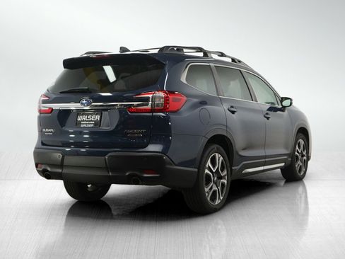 Used 2023 Subaru Ascent Limited AWD/4WD image 5