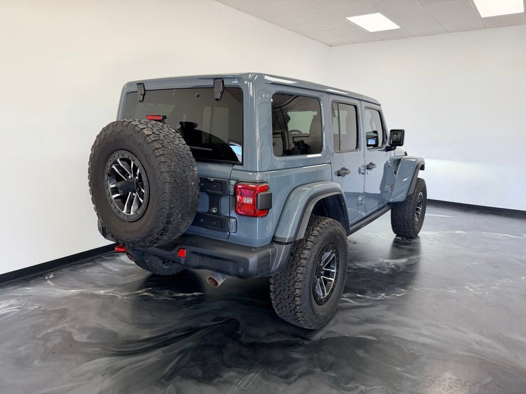 Used 2024 Jeep Wrangler Unlimited Rubicon AWD/4WD image 21