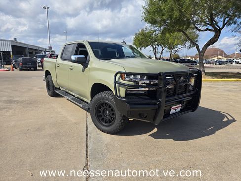 Used 2020 Chevrolet Silverado 1500 LT w/ Texas Edition image 6