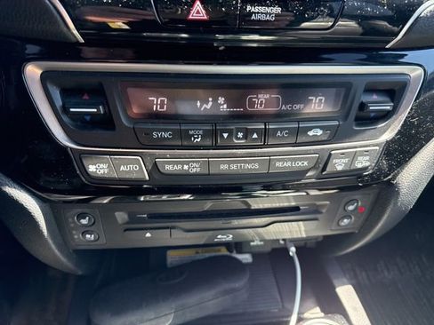 Used 2022 Honda Pilot Black Edition image 28