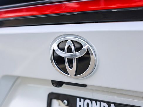 Used 2025 Toyota bZ4X FWD w/ Weather Package image 26