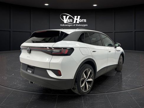 Used 2024 Volkswagen ID.4 Pro S image 3