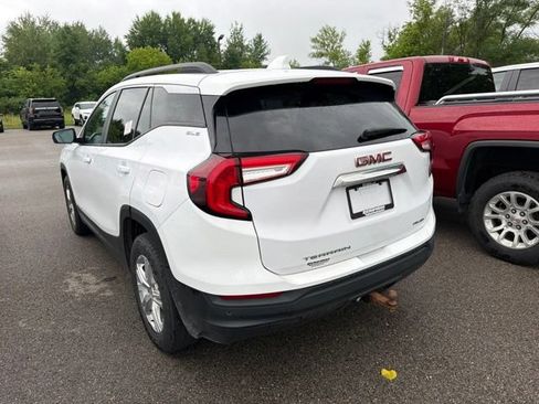 Used 2022 GMC Terrain SLE w/ Driver Convenience Package AWD/4WD image 7