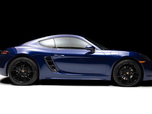 Used 2025 Porsche 718 Cayman image 26