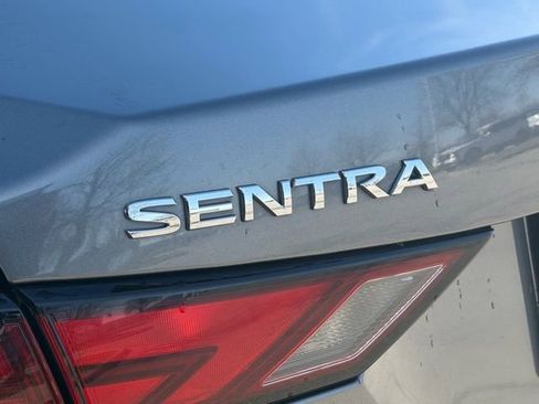 Used 2021 Nissan Sentra SV image 11