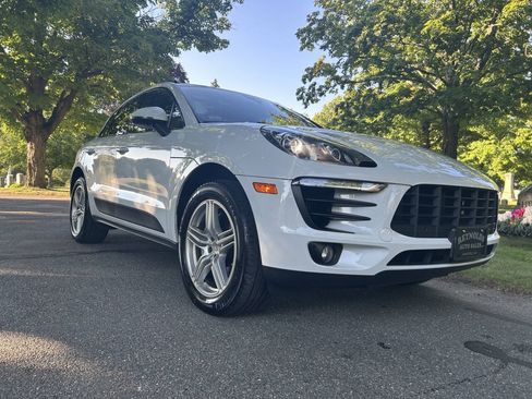 Used 2018 Porsche Macan S AWD/4WD image 23