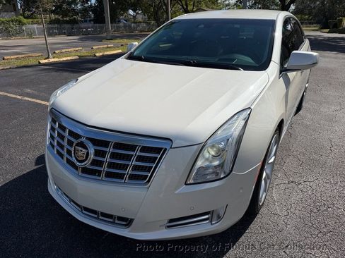 Used 2014 Cadillac XTS Premium image 16