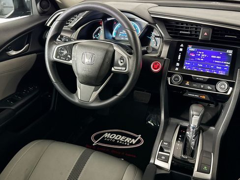 Used 2017 Honda Civic EX image 25