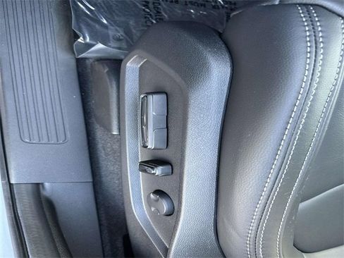 New 2025 Honda Pilot Touring image 21