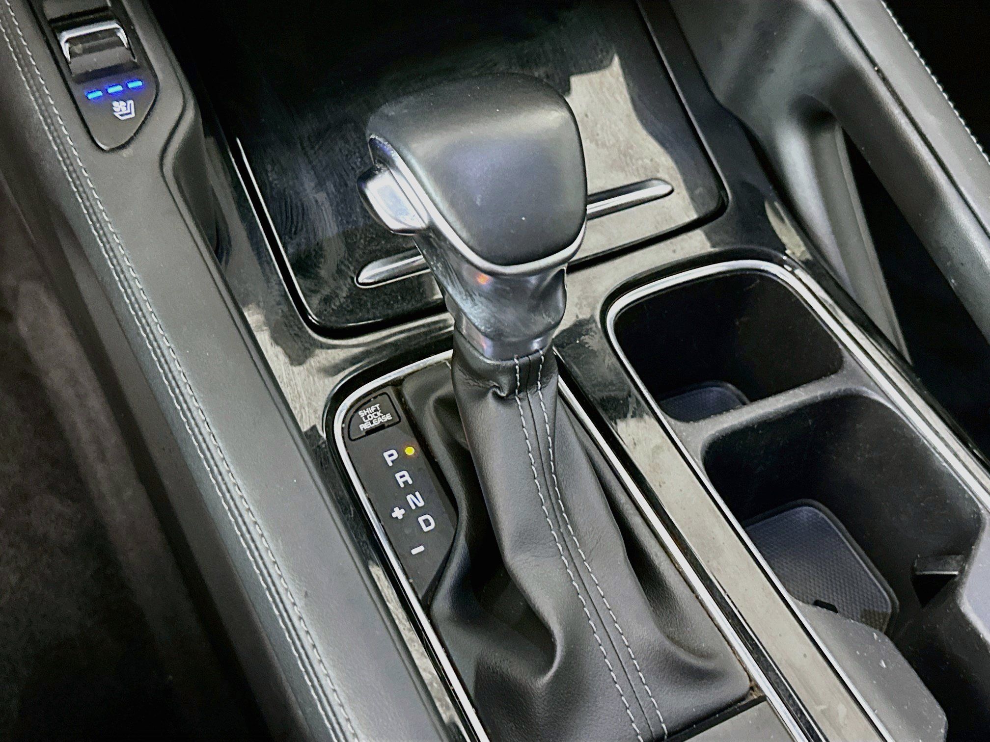 Used 2022 Kia Telluride EX w/ EX Premium Package FWD image 25