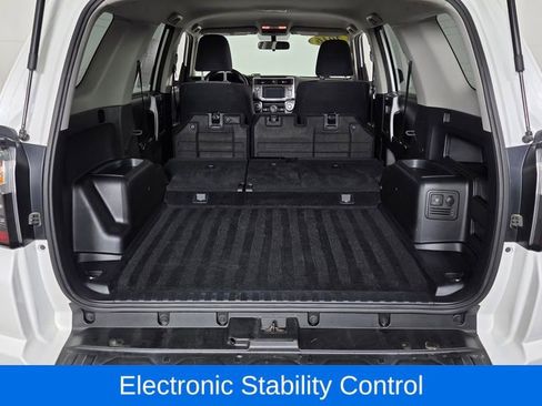 Used 2016 Toyota 4Runner SR5 image 11