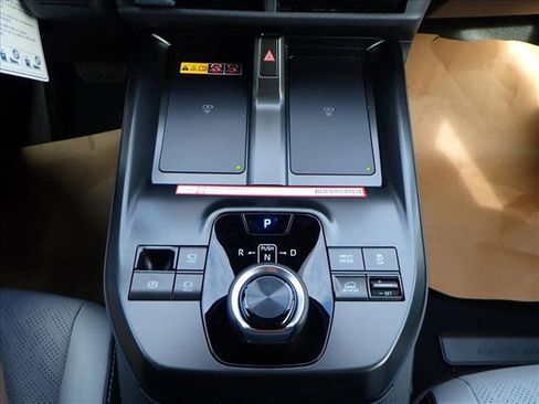 New 2026 Subaru Solterra Limited image 21