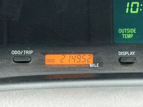 Used 2000 Toyota Avalon XL FWD image 19